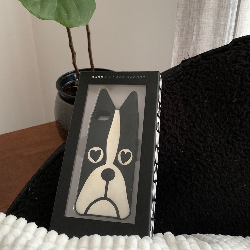 Marc Jacobs iPhone case